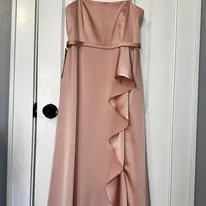 Pink dress detail